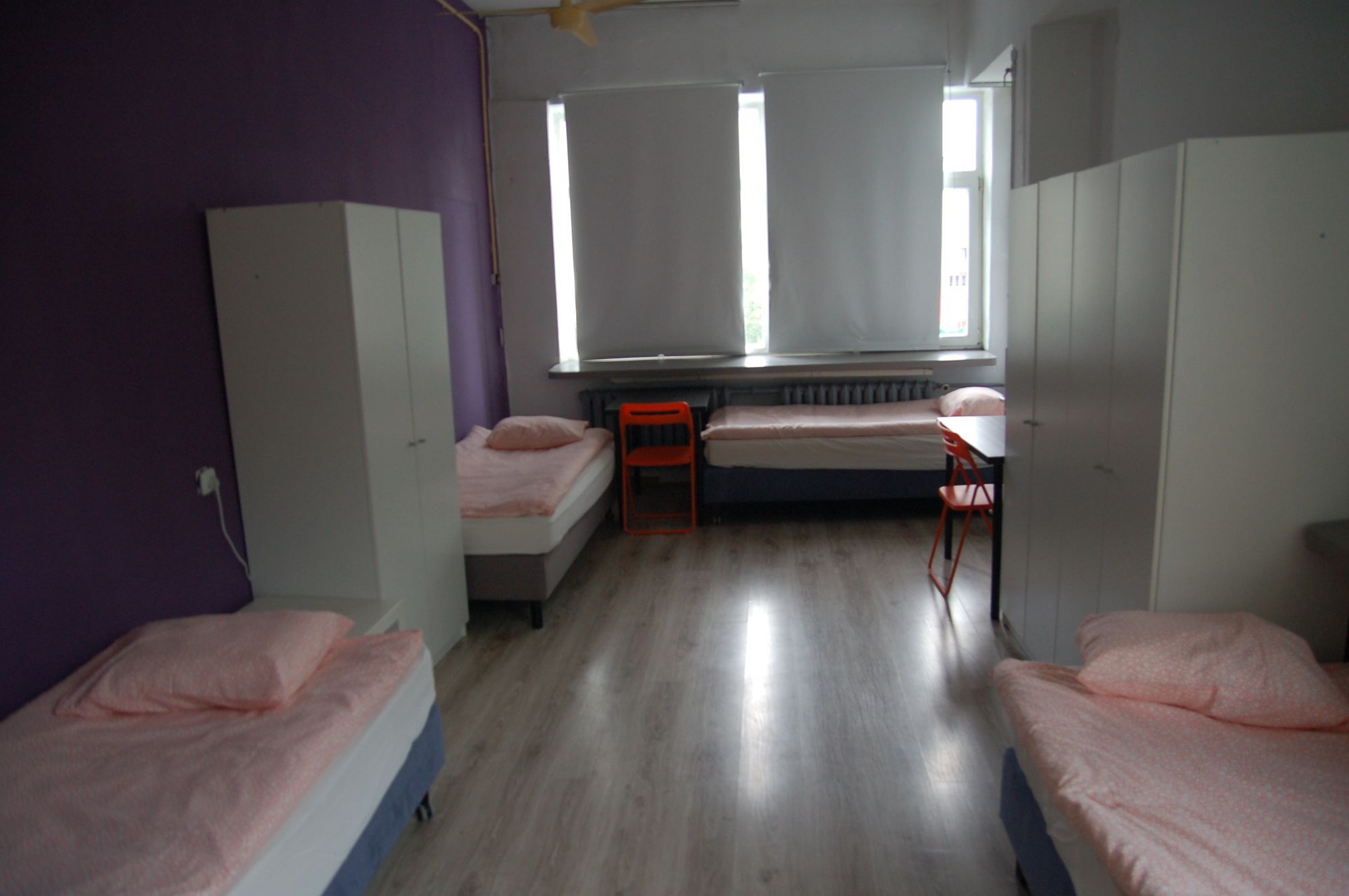 Hostel Family Erasmus Center Варшава Екстер'єр фото